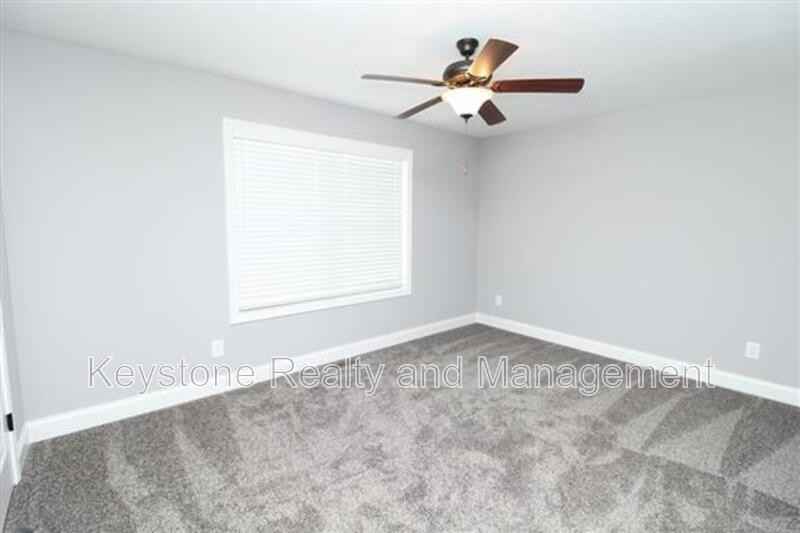 1724 Manning Dr - Photo 6 of 9