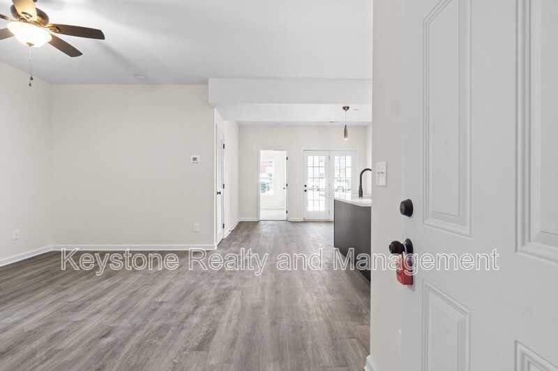229 B St - Photo 2 of 13