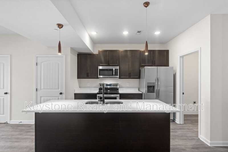 229 B St - Photo 3 of 13