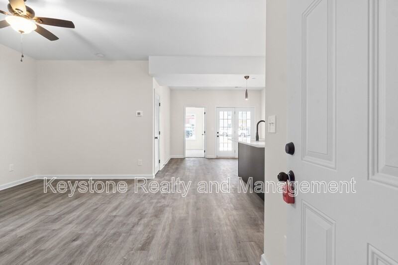 229 E Johnson Cir #C204 - Photo 5 of 13