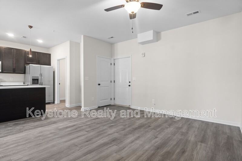 229 E Johnson Cir #C204 - Photo 6 of 13