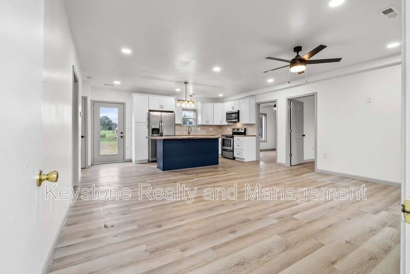 225 Military Rd - Photo 3 of 16