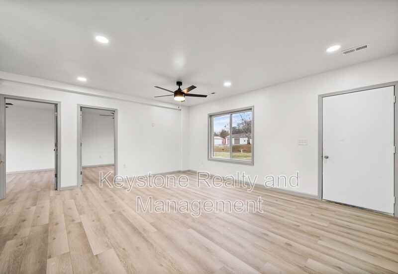 225 Military Rd - Photo 4 of 16