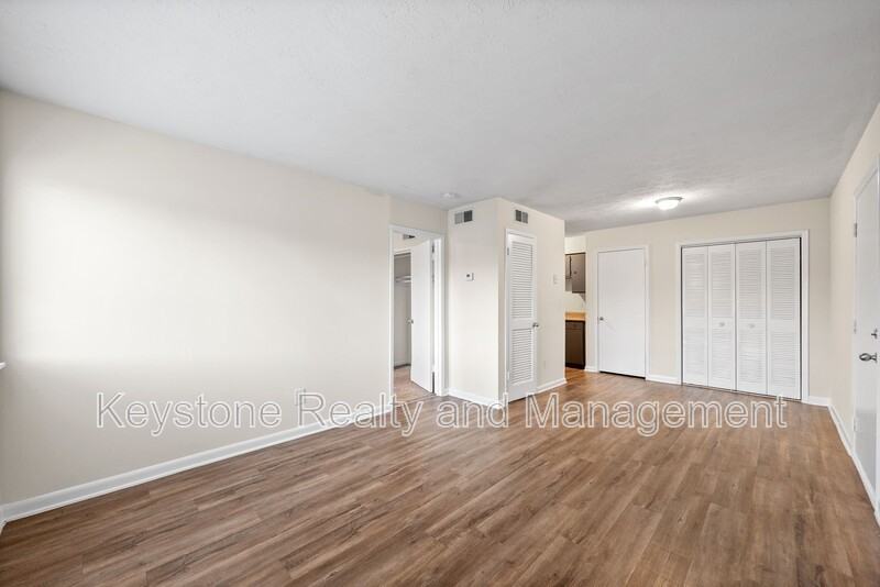 225 4J Clara Drive - Photo 3 of 13