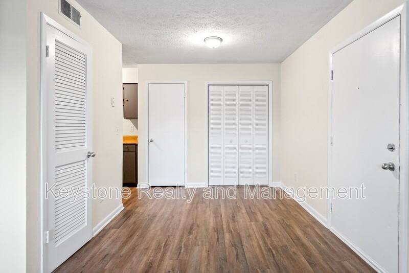 225 4J Clara Drive - Photo 6 of 13