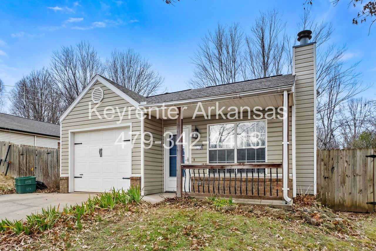 3168 W Parkway Dr - Photo 2 of 26