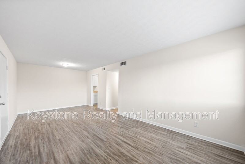 225 3G Clara Drive - Photo 3 of 15