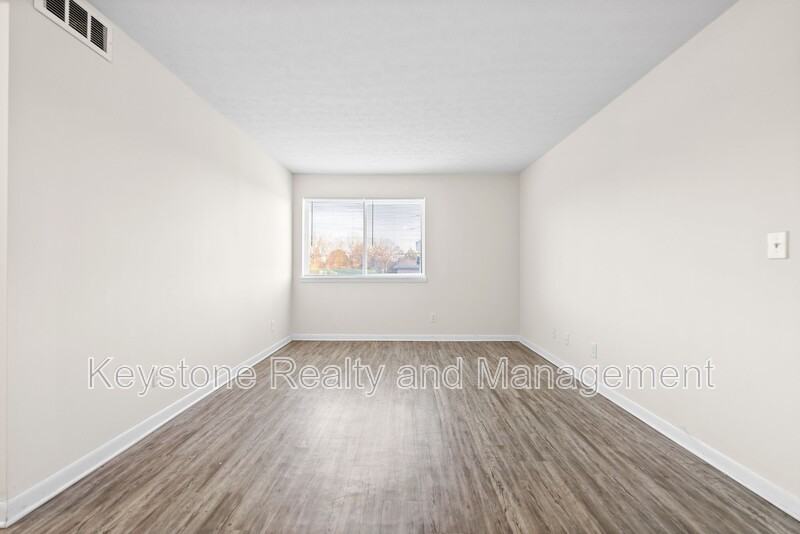 225 3G Clara Drive - Photo 5 of 15