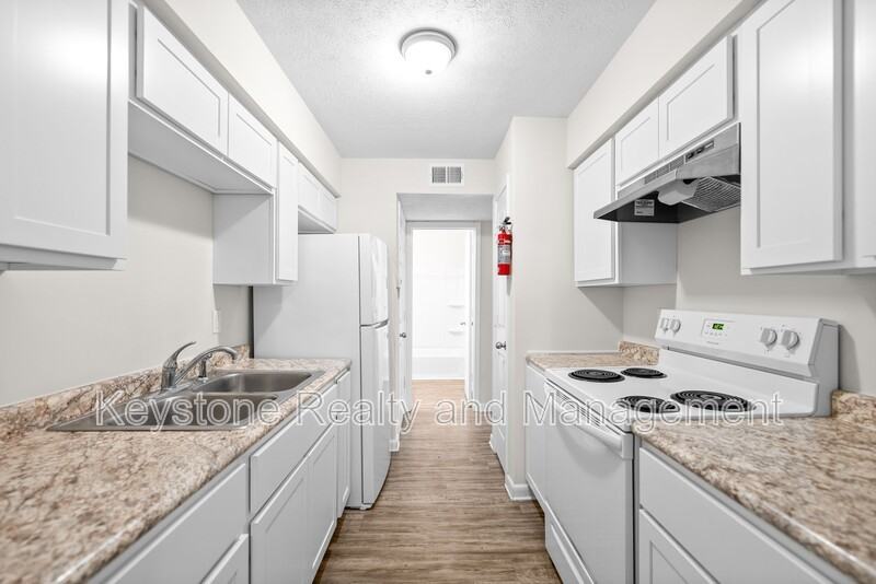 225 3G Clara Drive - Photo 6 of 15