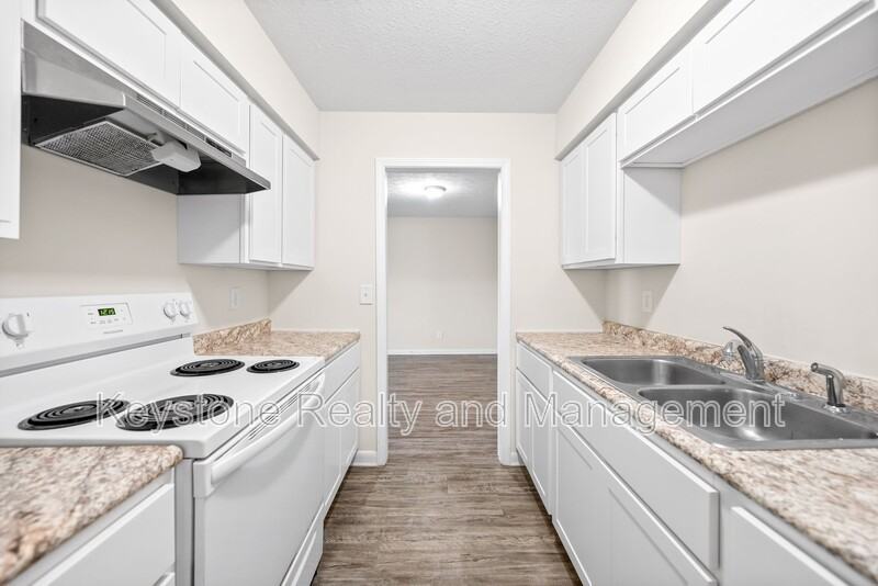 225 3G Clara Drive - Photo 7 of 15