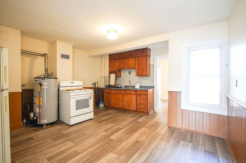 34 Joy St #2R - Photo 2 of 7
