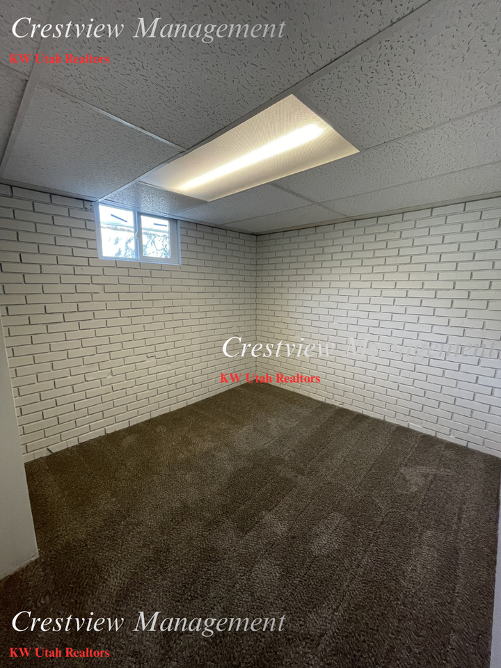 3621 S Chatterleigh Rd - Photo 5 of 16