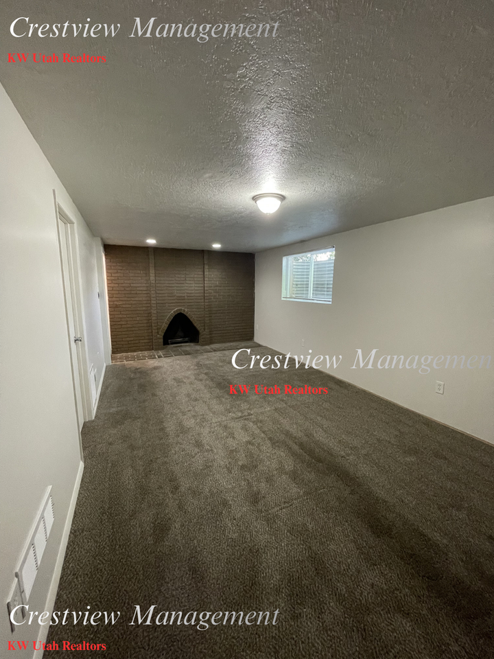 3621 S Chatterleigh Rd - Photo 7 of 16