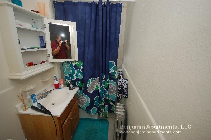 Sutherland Rd. & Commonwealth Ave. #M - Photo 6 of 16