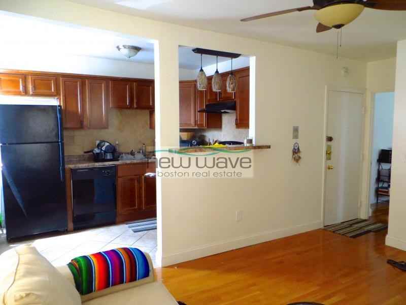 2 Greenwich St #2 - Photo 2 of 9