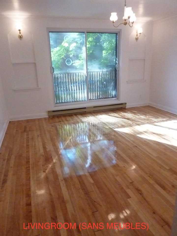 5510 Avenue Avonmore - Photo 3 of 11