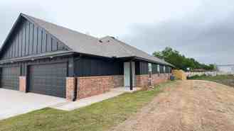 11420 N University Ave - Photo 1 of 1