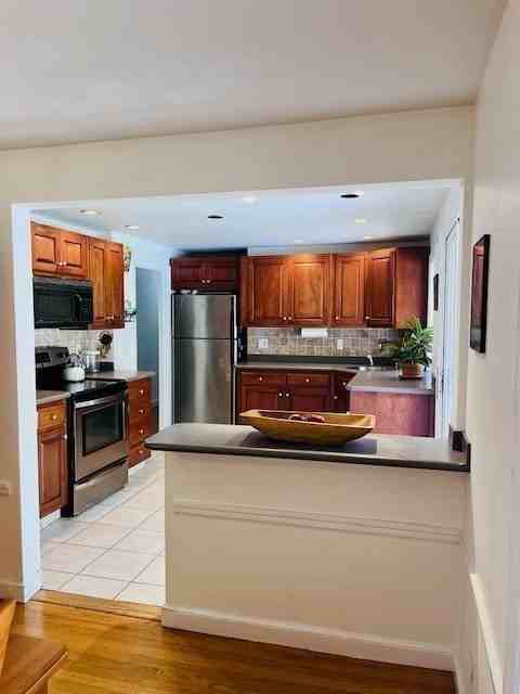 50 Stanley Rd - Photo 2 of 18