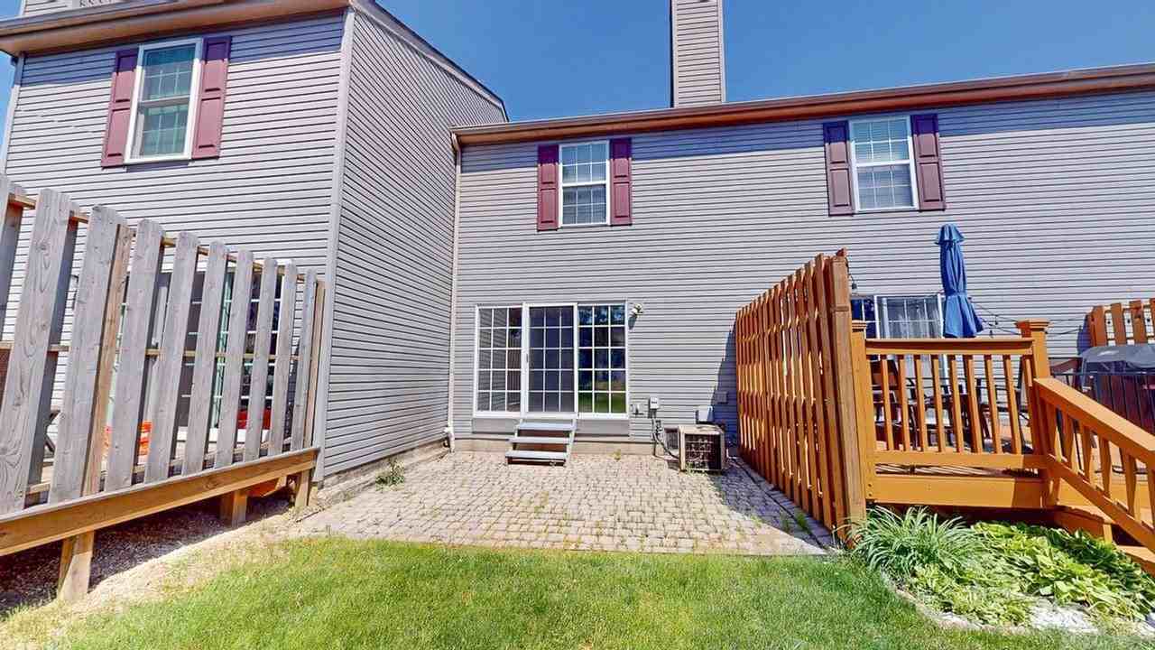 2059 Coleman Dr - Photo 3 of 31