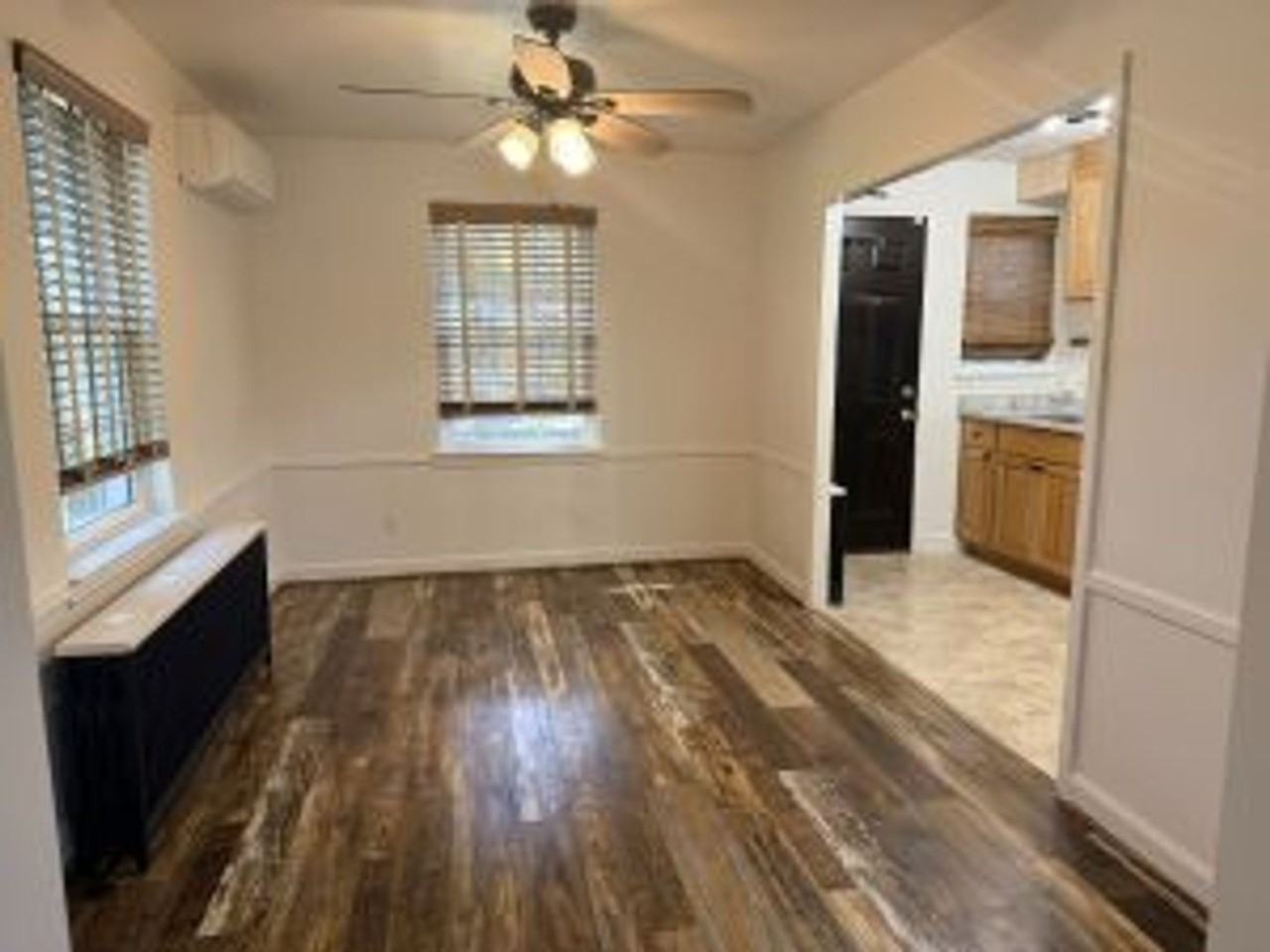 320 Atkins Ave - Photo 5 of 24