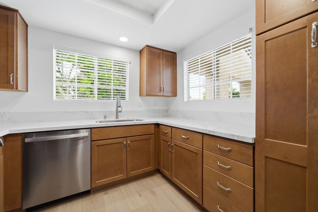 27937 Windsor - Photo 7 of 13