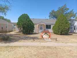 featured image of 2000 Ross St