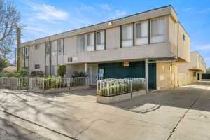 featured image of 814 Victor Ave