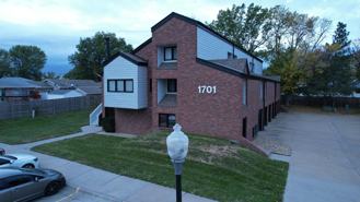 Luxury Living at 1701 Ridgehaven – Newly Renovated with Modern Comforts and Parkside Charm - Photo 1 of 1