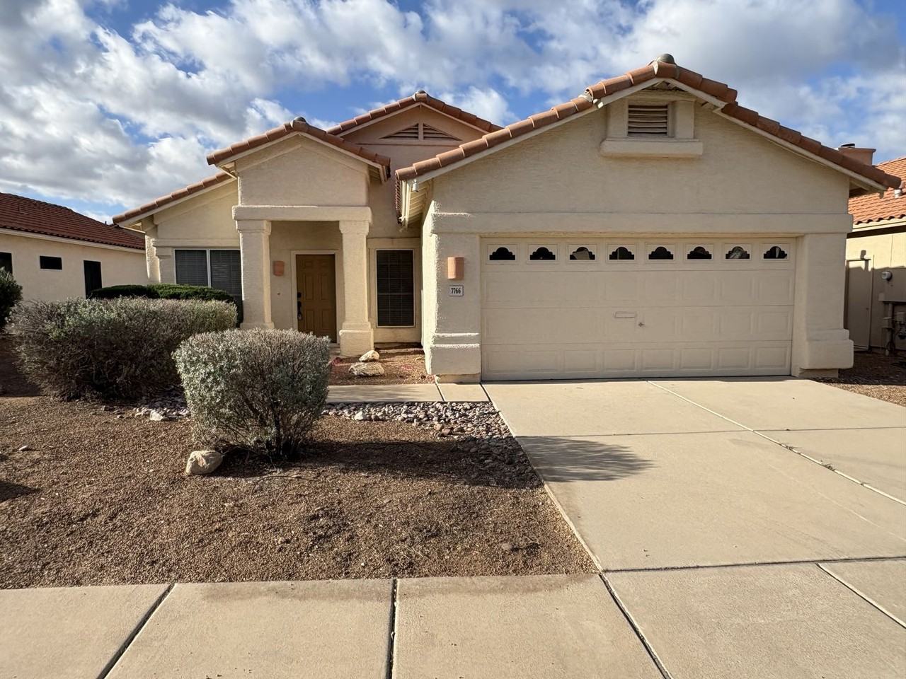 7766 E Castle Valley Way - Photo 2 of 45