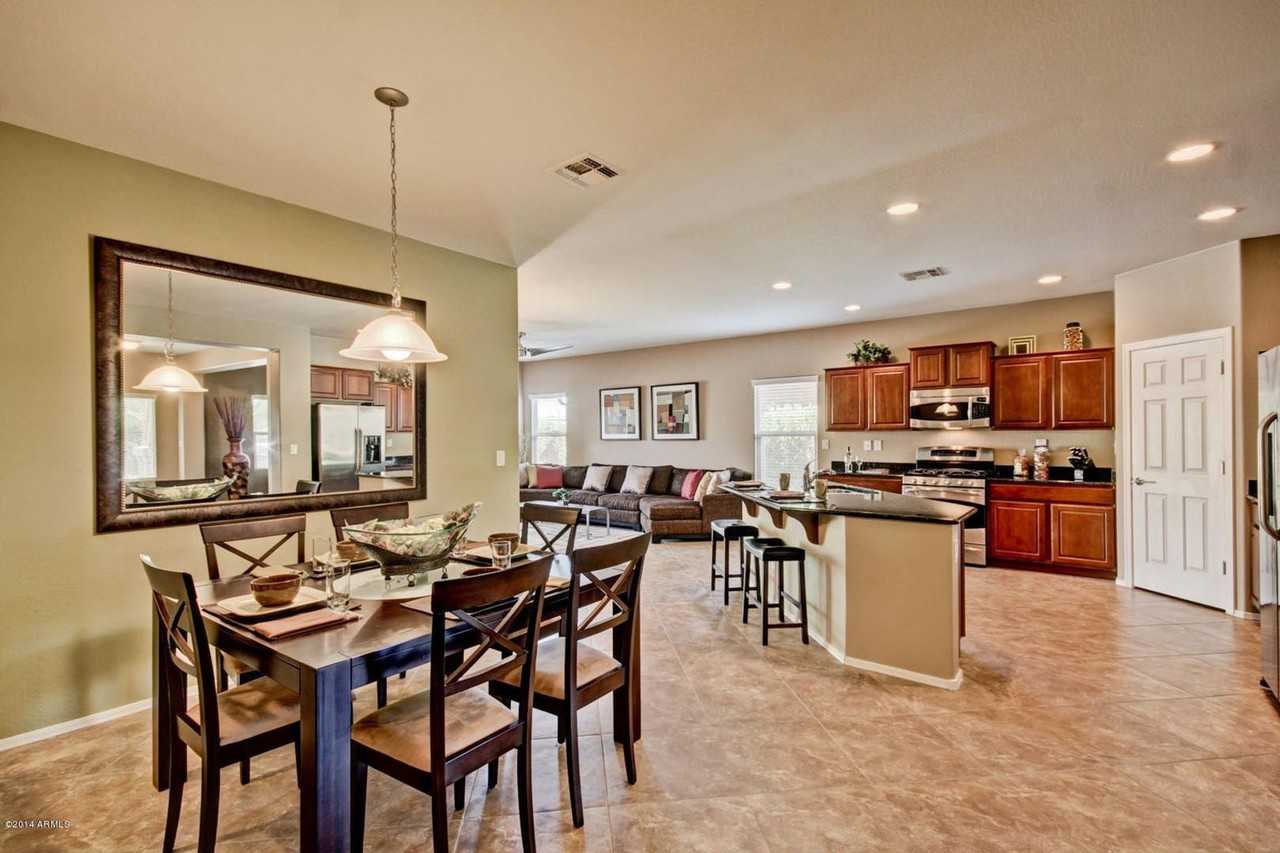 27609 N 19th Dr - Photo 6 of 37