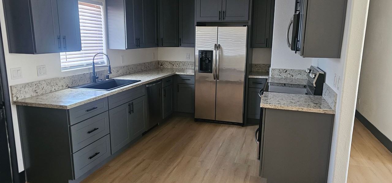 1804 Helen Ave - Photo 3 of 19