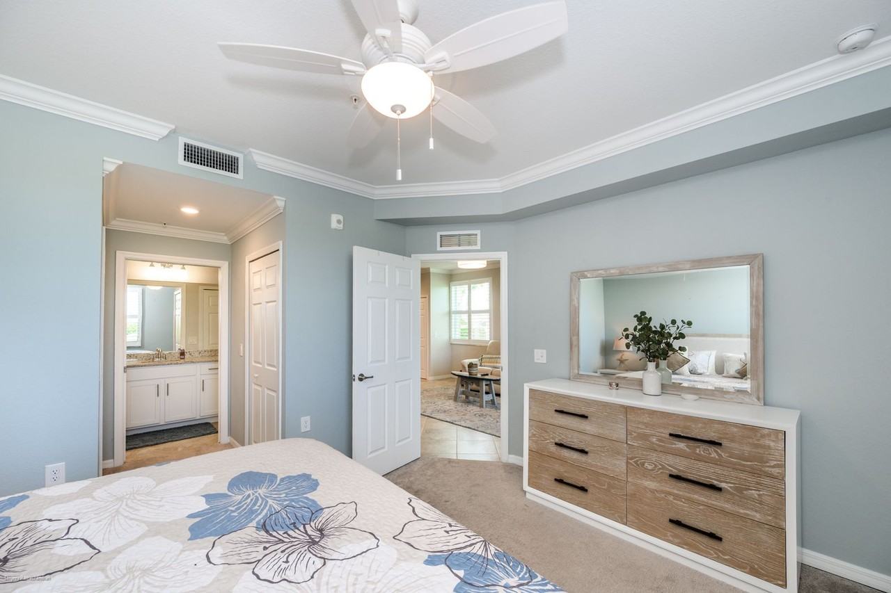 14061 Heritage Landing Blvd #411 - Photo 4 of 50