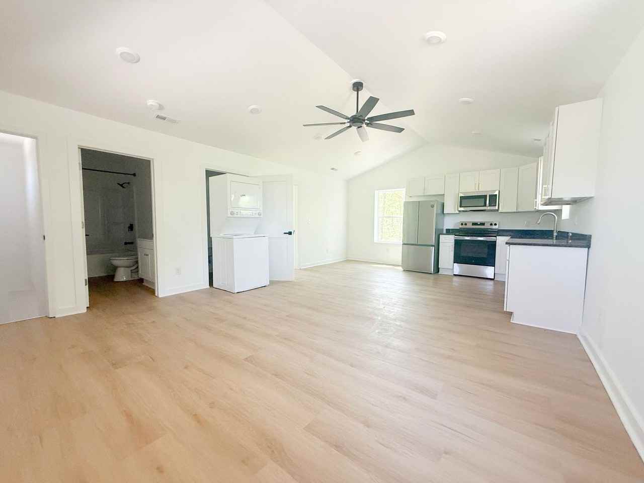 2519 Cherry Creek Rd - Photo 3 of 22