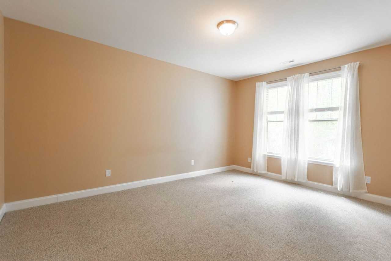 409 Trillium Creek Ct - Photo 4 of 12