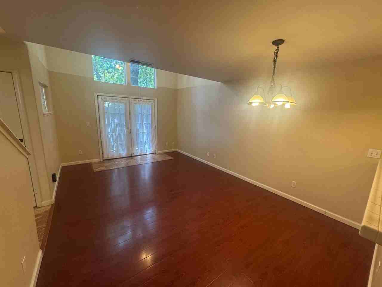 2083 5th St - Photo 2 of 13