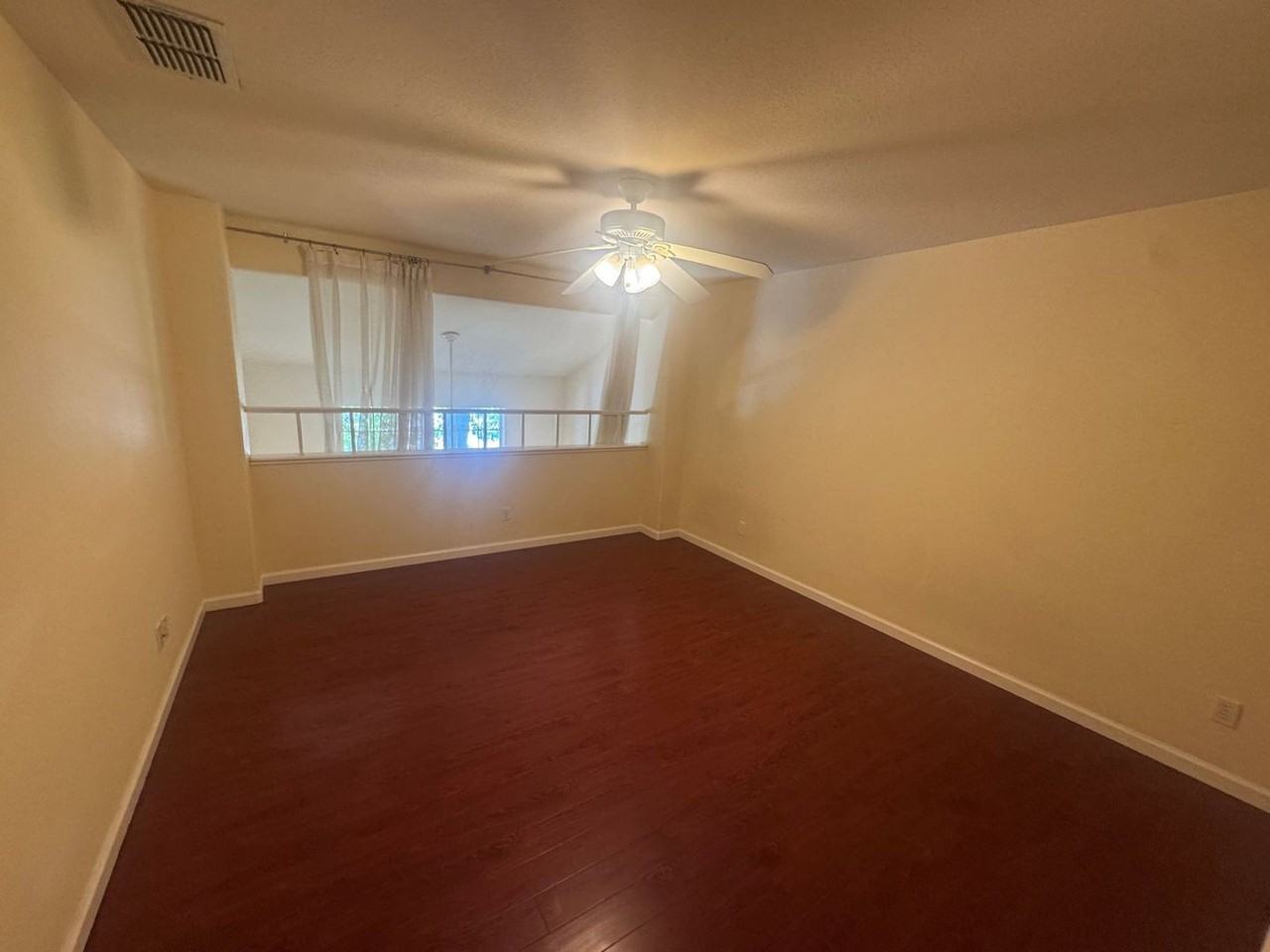 2083 5th St - Photo 6 of 13