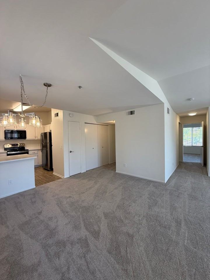 18543 Caminito Pasadero - Photo 3 of 28