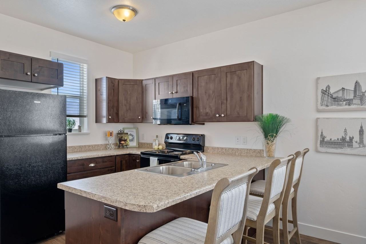 Tremonton Pines Apts - Photo 3 of 17