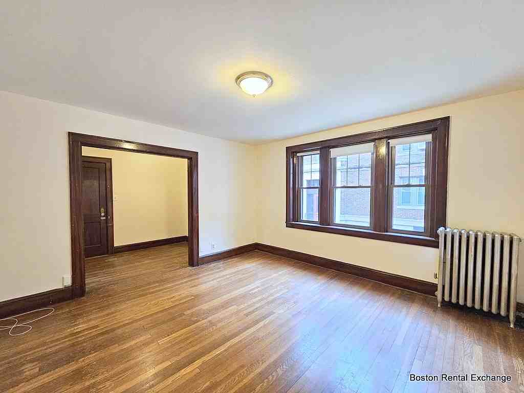 22 W Wyoming Ave #22