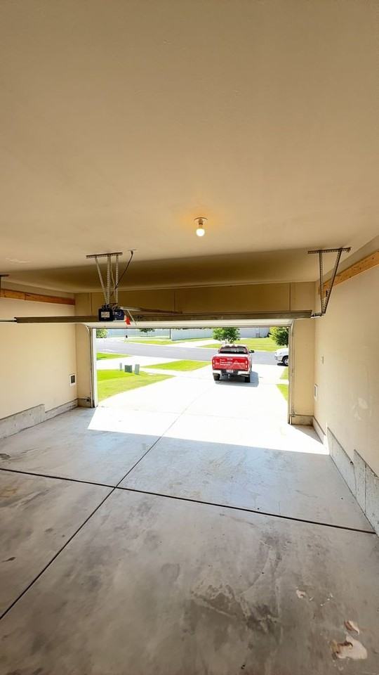 2626 N Glidden St #B - Photo 2 of 23