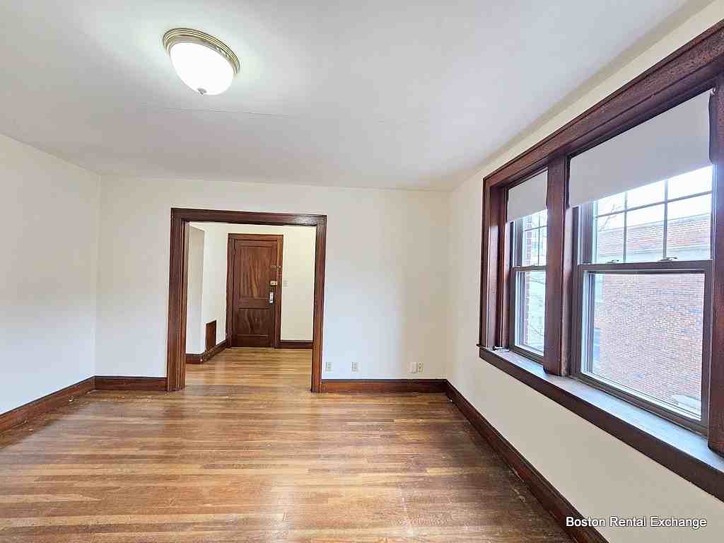 22 W Wyoming Ave #26 - Photo 4 of 13