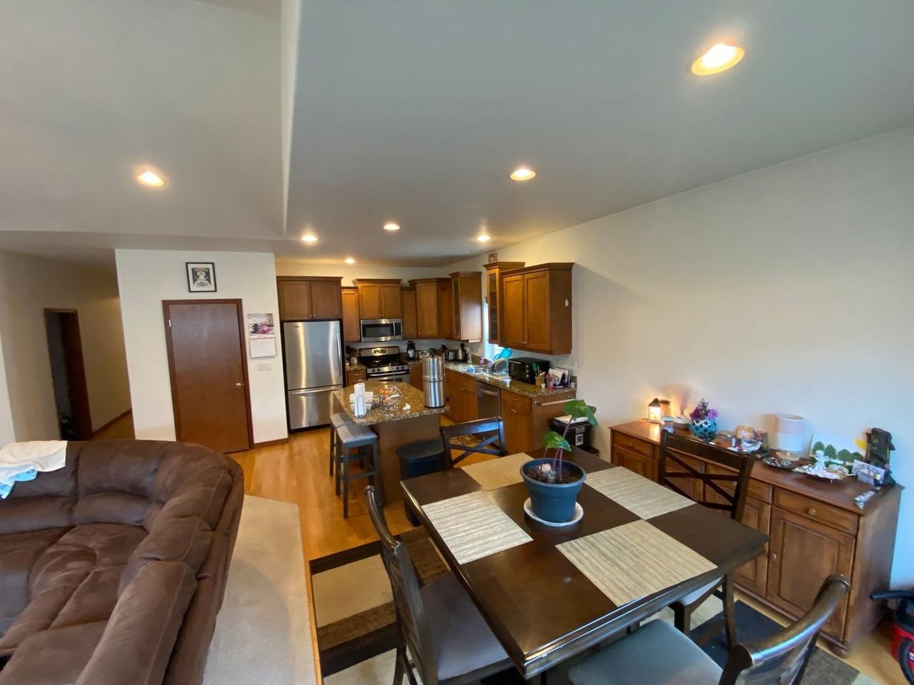 615 Darby Dr - Photo 7 of 40