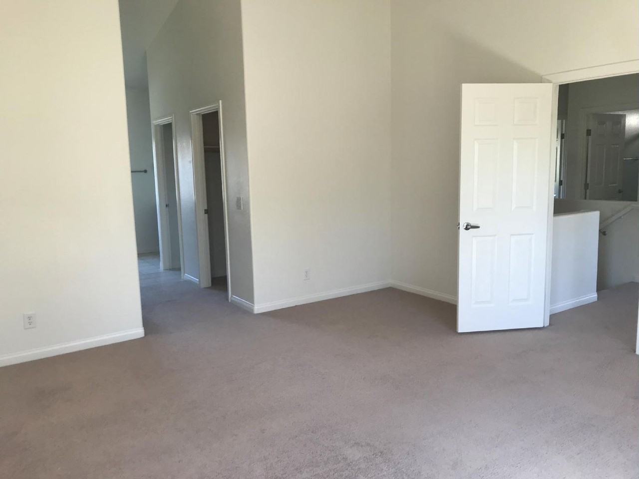 863 Park Walk Ave - Photo 5 of 13