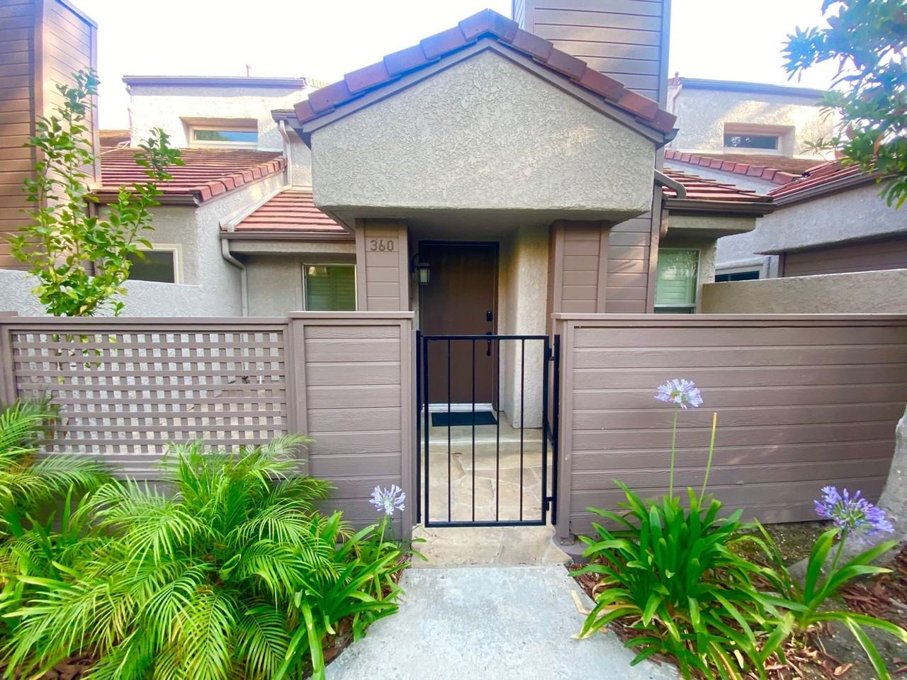 360 Via Colinas - Photo 2 of 27