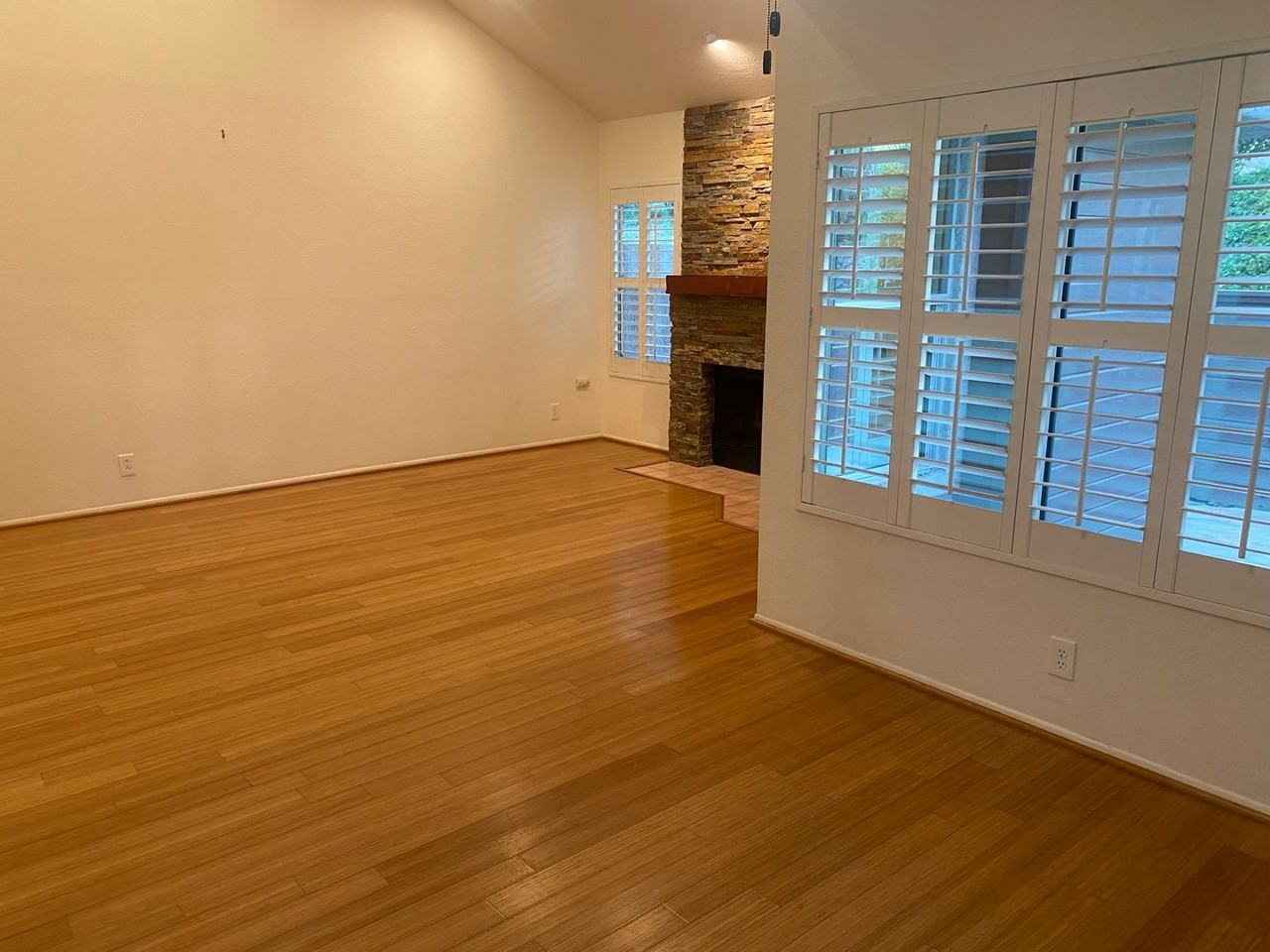 360 Via Colinas - Photo 4 of 27