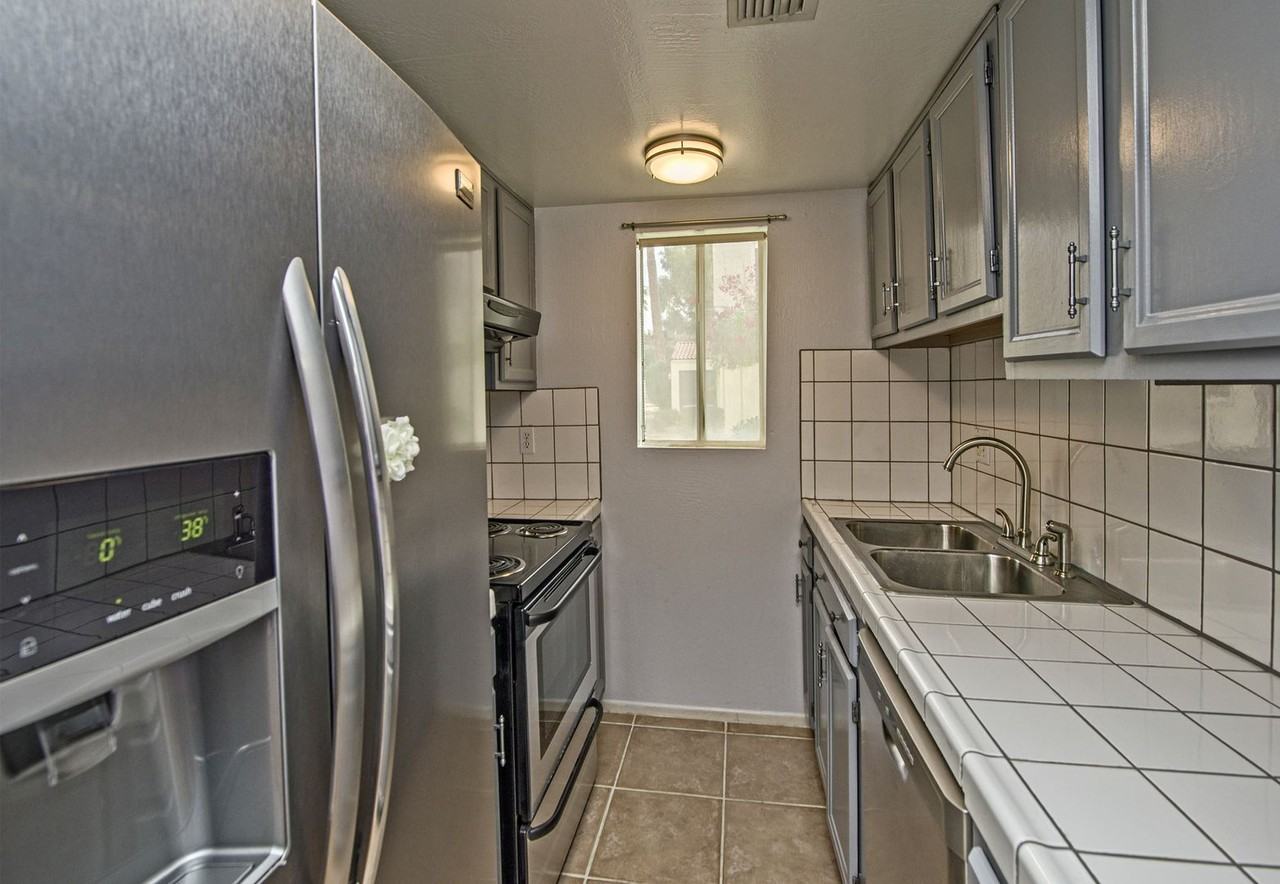 8510 N Central Ave - Photo 6 of 15