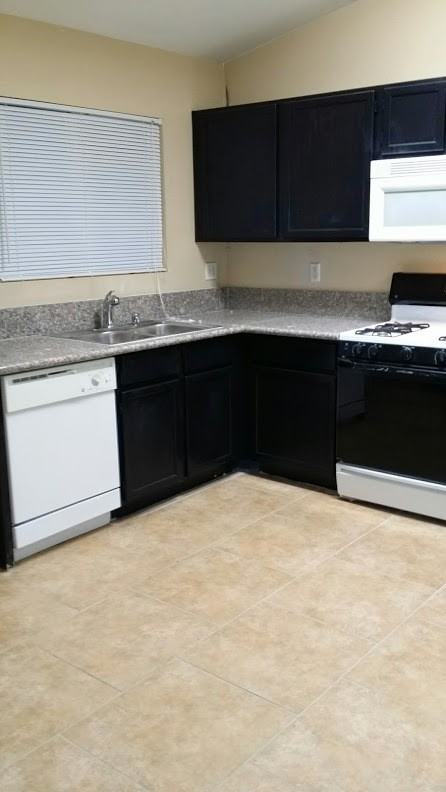 2306 Chipplegate Way - Photo 3 of 7