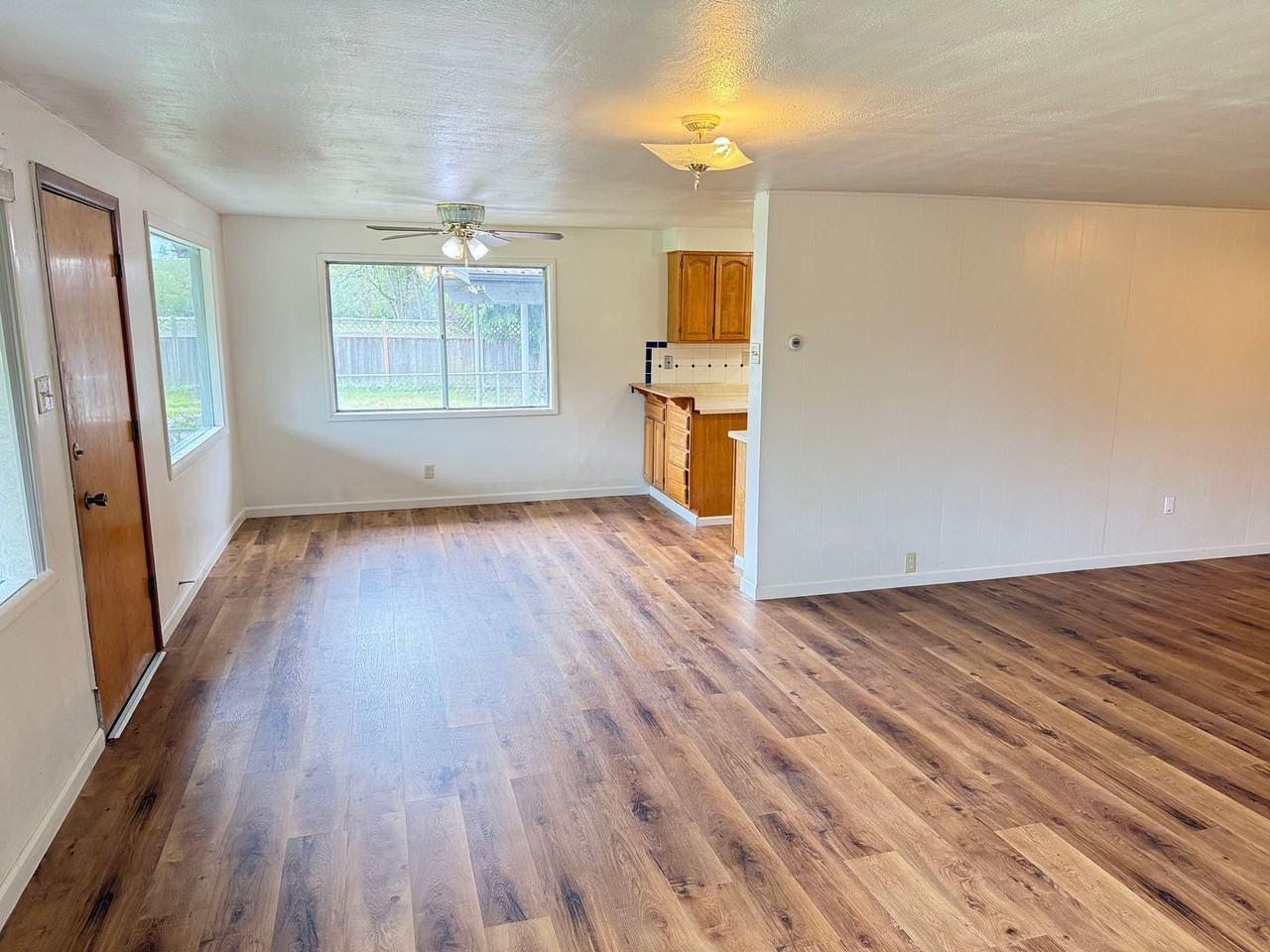 2650 31st St - Photo 7 of 41