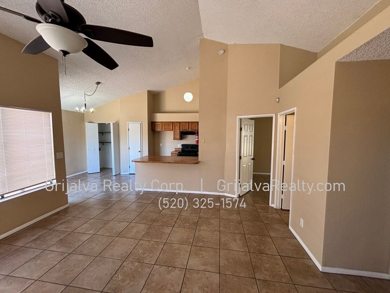 2906 W Avenida Obregon - Photo 3 of 16