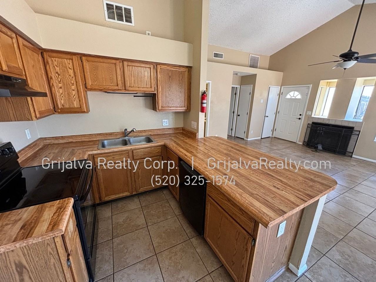 2906 W Avenida Obregon - Photo 4 of 16